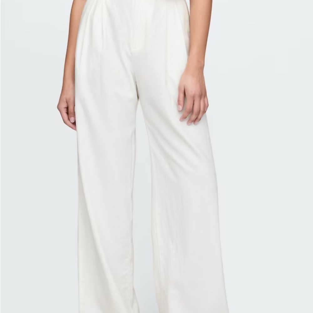 Elegant White Pleated Linen Wide leg Women's Pants new without tags